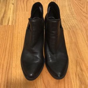 Steve Madden Leather booties